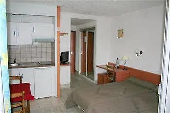 La Renovation Apartahotel